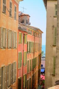 Studio au coeur du Vieux Nice - Vue mer et clocher