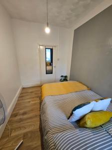 Entire 2 Bedroom Apartment City Centre & Stadium