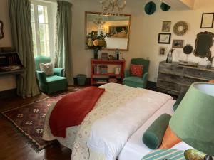 B&B / Chambres d'hotes Le Presbytere : photos des chambres