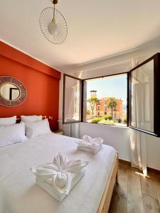 Near Port & City - Private Parking & Breakfast - Full apartment