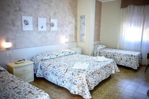 Triple Room room in Hotel Vallisdea
