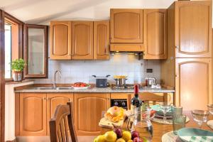 Chianti Wine Site Apt Private Balcony - Happy Rentals