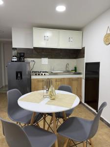 Puerta al aeropuerto