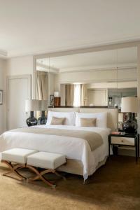 Prince de Galles, a Luxury Collection hotel, Paris