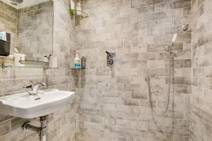 Unique 1 Bed Flat With Terrace Prime Location!