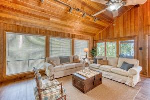 Waterfront Lake Haus at Indian Creek South Toledo Bend