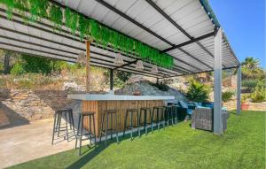 Maisons de vacances Lovely Home In Caveirac : photos des chambres