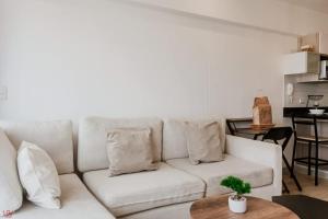 Sleek 2BR with Pool Gym Terrace in Magdalena