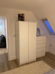 Modern Stay - Walk to Everything 6