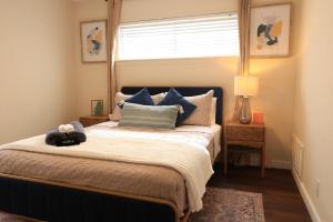 Vintage Chic in Downtown ATX!