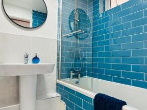 Two Bedroom Flat for Six Guests