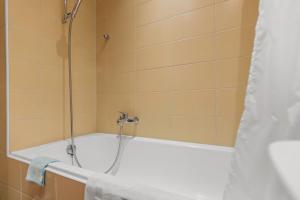 Crans-Montana - studio - 2 personnes - balcon avec superbe vue