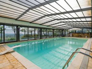 Villa in Marche with Pool & Mountain Views