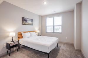 CozySuites at the Banks gym pool 09