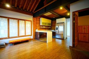 Jeonju Hanok Gotek Agbae