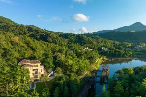Miyue Shenzhen Tianlu Secret Wild Wizard Holiday Hotel
