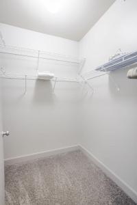 CozySuites at the Banks gym pool 03