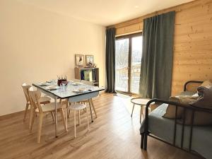 Appartement chaleureux à Praz-sur-Arly avec parking et balcon, proche des pistes, pour 6 personnes - FR-1-603-127