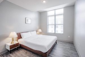 TWO CozySuites at the Banks with Pool 17