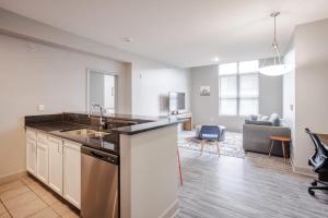 TWO CozySuites at the Banks with Pool 17