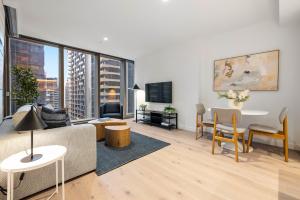 Urban Elegance Boutique CBD Stay