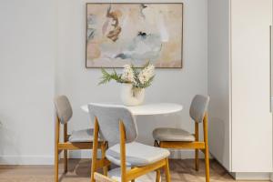 Urban Elegance Boutique CBD Stay