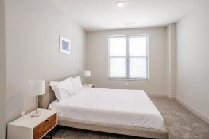 CozySuites at the Banks gym pool 14