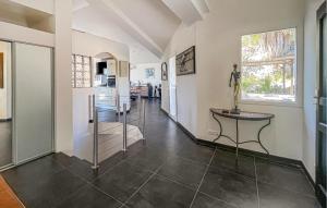 Maisons de vacances Lovely Home In Caveirac : photos des chambres