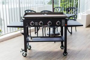 Four Season Resort Kouri Island