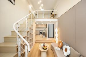 The HEJINN House Design Lofts & Suites-Chunxi Road T,aikoo Li Branch