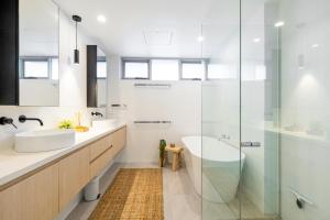 Luxury Coastal Living - Beach Life