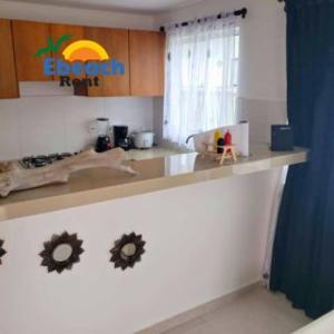Ebeach Apartamento con aire, cocina y TV, a pasos de la playa