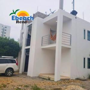 Ebeach Apartamento con aire, cocina y TV, a pasos de la playa