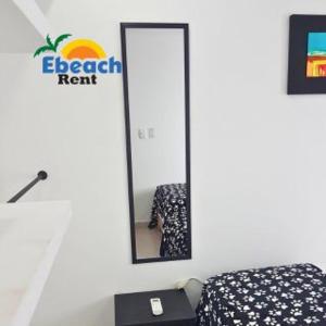 Ebeach Apartamento con aire, cocina y TV, a pasos de la playa