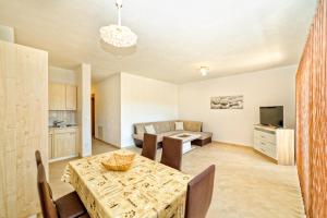 Apartment UNA 