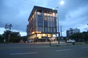 ROOTS A Unit of Coastal Dine Restaurant & Lodging