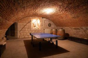 Château Stay – 1BR 4P with Pool & Park Access