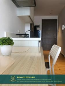 Novotel Twin Bed at Mandaluyong Near Makati FREE pool