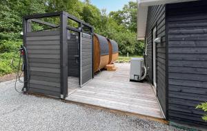 3 Bedroom Nice Home In Aakirkeby