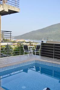 Dolphin Villa with Private Pool & Parking