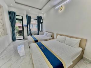 Nhà Của Hạ Hotel