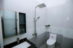 Nhà Của Hạ Hotel