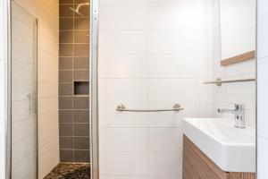 Maisons de vacances Gite Nolan spa sauna 20m Puy du Fou : photos des chambres