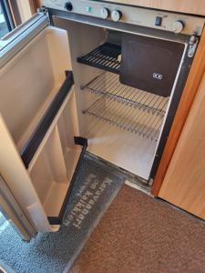 Nostalginen asuntoauto majoitus