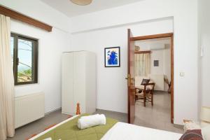 Ephagros Cretan Countryside House in Dionisi