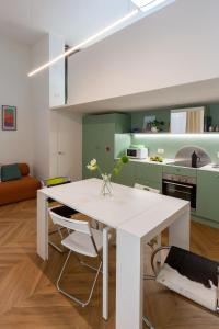 Loft moderno con patio privato a 100m dalla metro - La Taniere