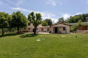 LA COLLINA DEGLI ULIVI 8&2, Emma Villas