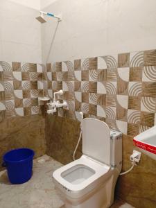 Shri Rajadhiraj Ashray- Nr Mathura Railway Station