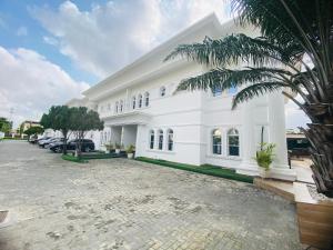 Presken Hotel White House, Lekki, Lagos
