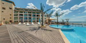 Marina City ApartHotel